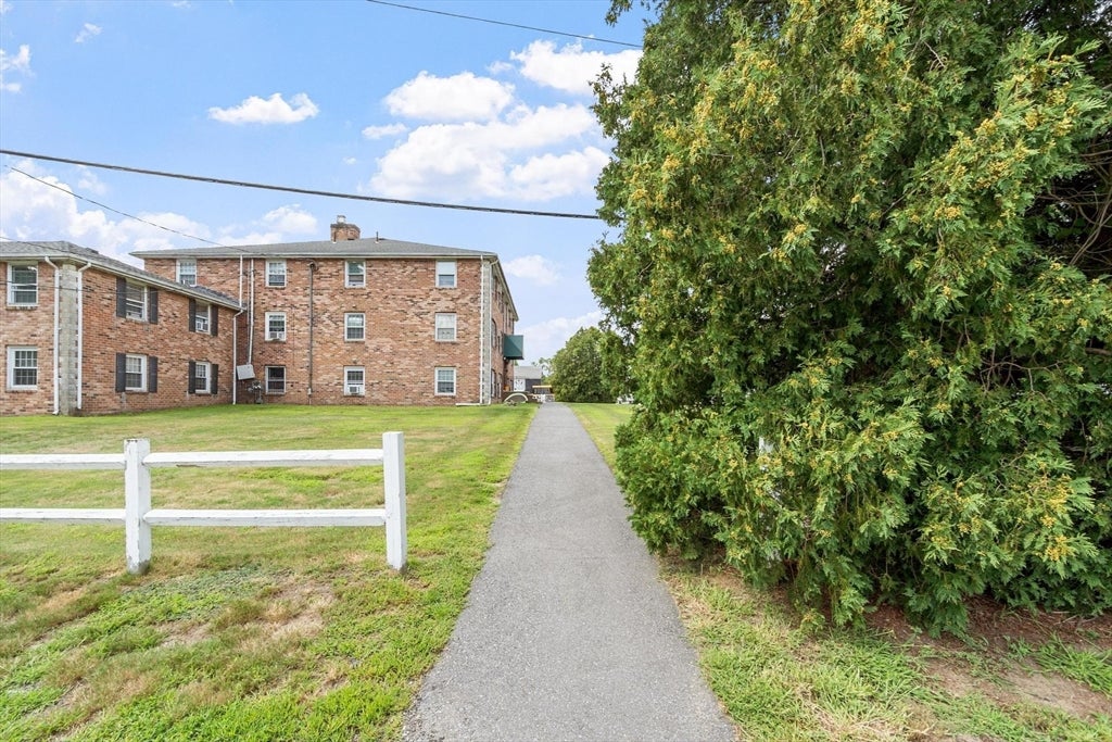 160 Tyngsboro Road #12c, Chelmsford, MA, 160 Tyngsboro Road #12c, Chelmsford, MA Photo #3