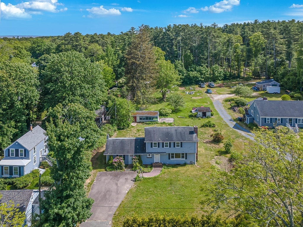 10 Briggs Ln