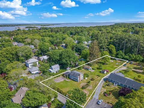10 Briggs Ln Marion MA 02738