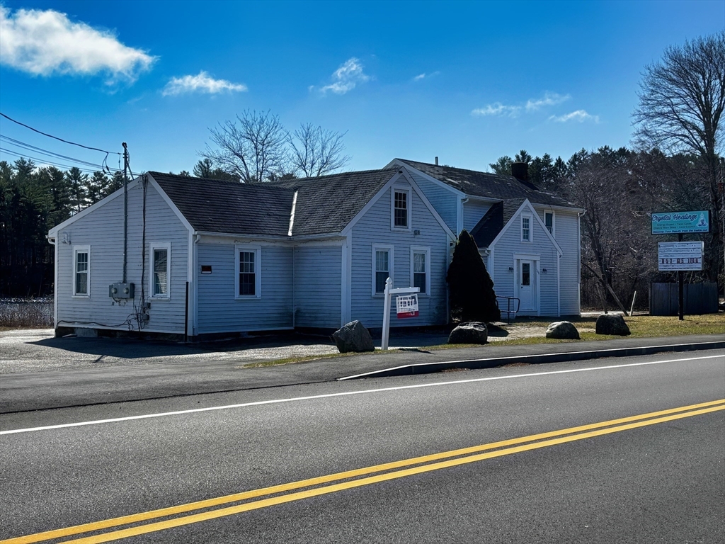 300 Center St