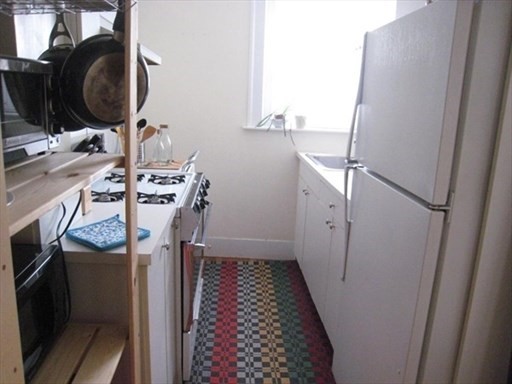 588 Washington St #1, Brookline, MA Photo #9