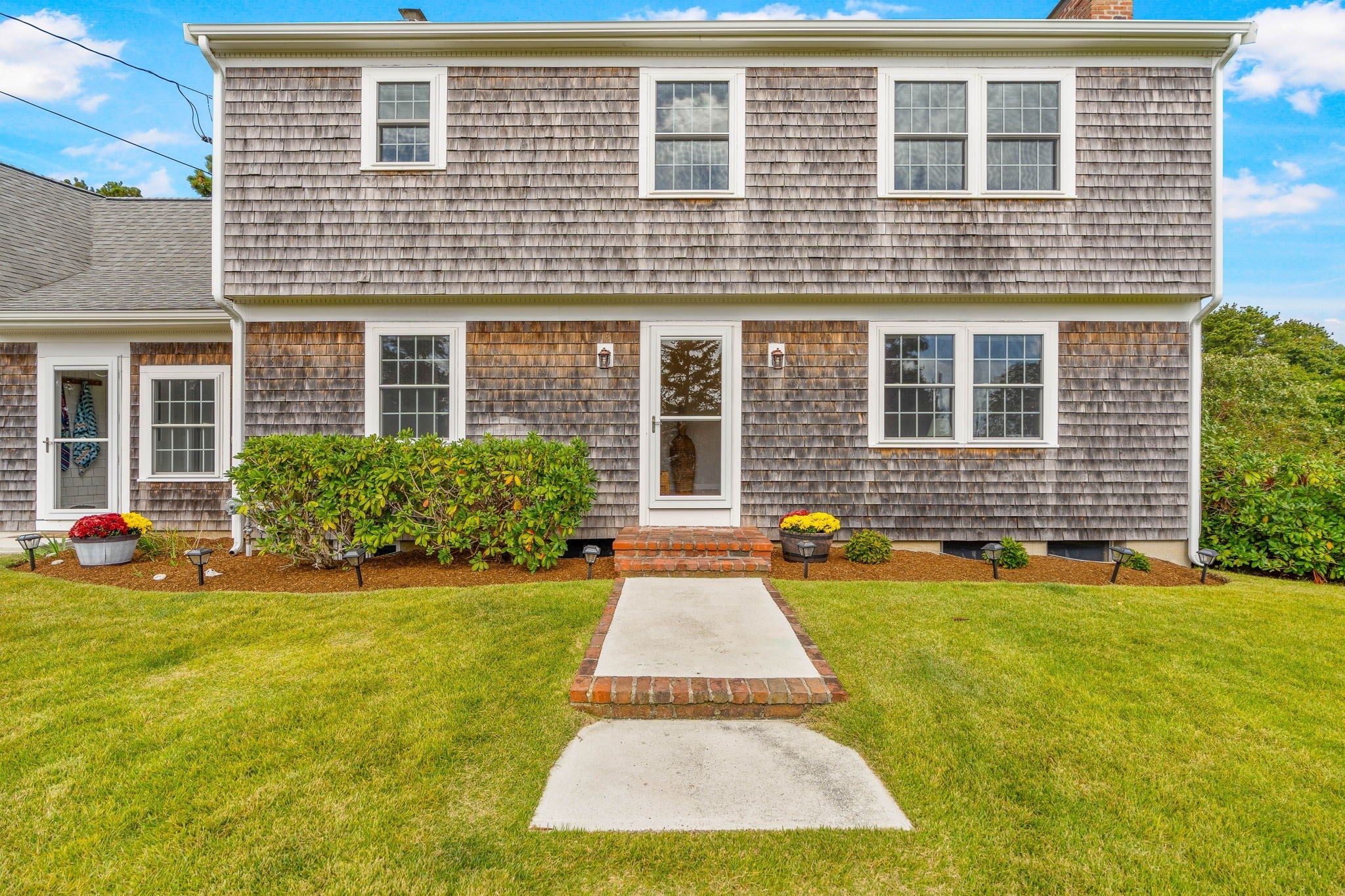 20 Stoughton Lane