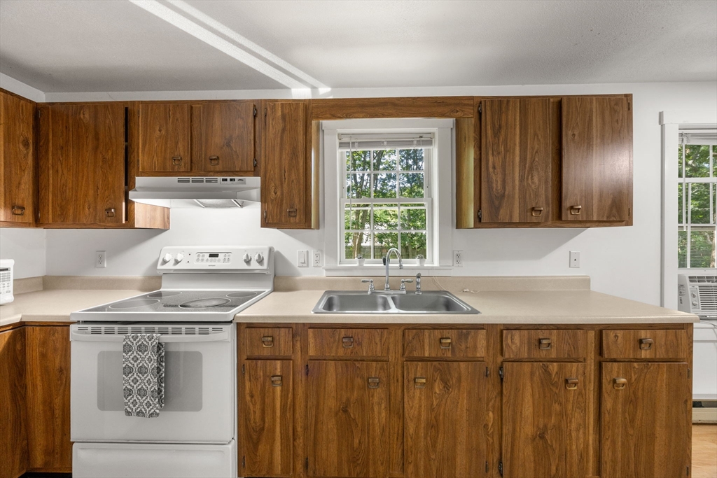 937 Pitchers Way, Barnstable, MA Photo #12
