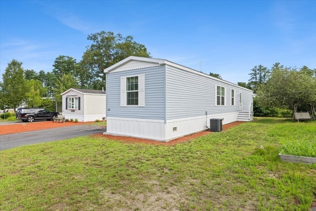 132 Queen Dr