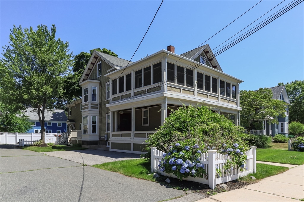 33 Vine Street 2