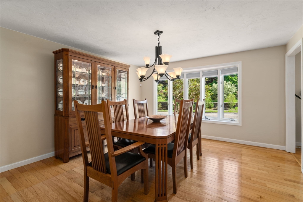 11 Cow Hill Road