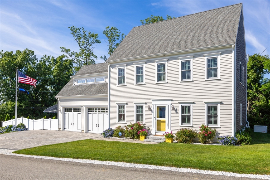 View Sandwich, MA 02563 house