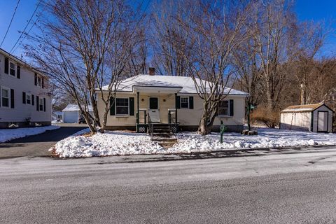 18 Storey St Westford MA 01886