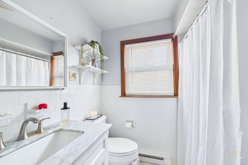 844 Hood St, Fall River, MA, 844 Hood St, Fall River, MA Photo #29