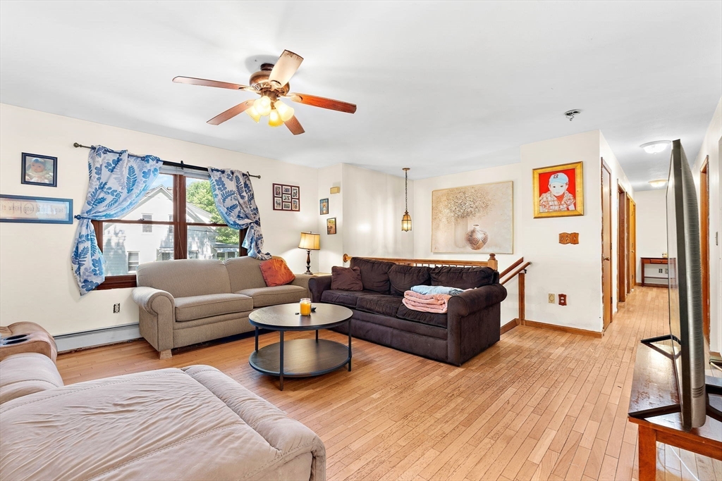66 Swan Ave