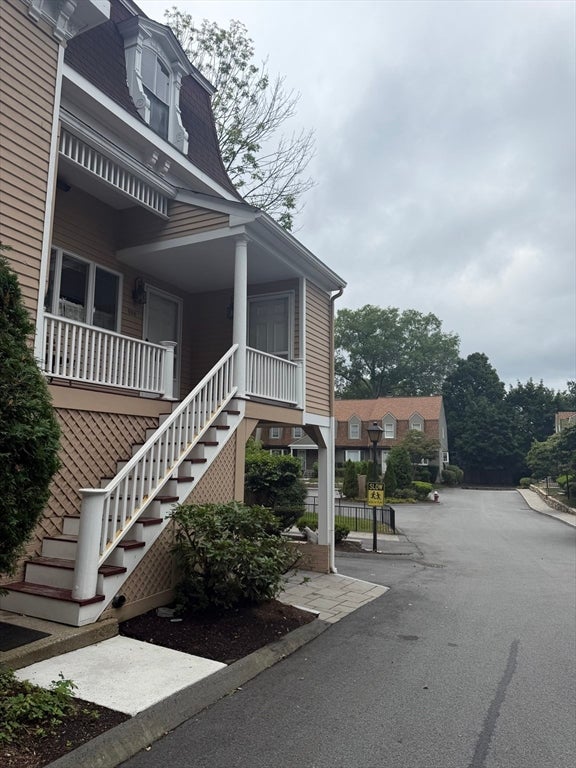 599 Washington St #B, Wellesley, MA Photo #3
