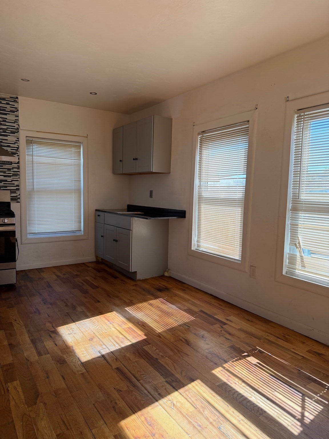 16 Estes Street, Lynn, MA, 16 Estes Street, Lynn, MA Photo #3