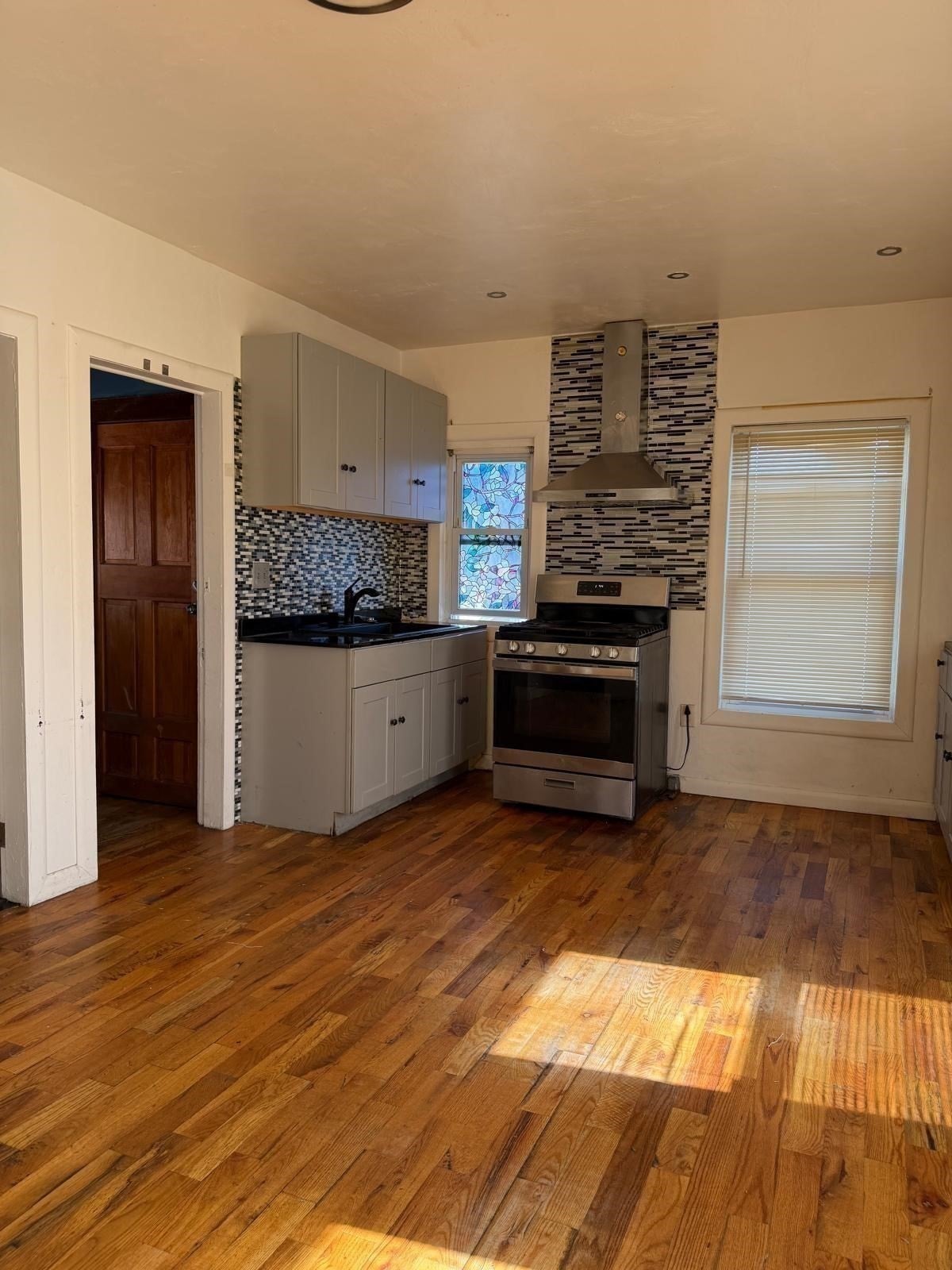 16 Estes Street, Lynn, MA, 16 Estes Street, Lynn, MA Photo #2