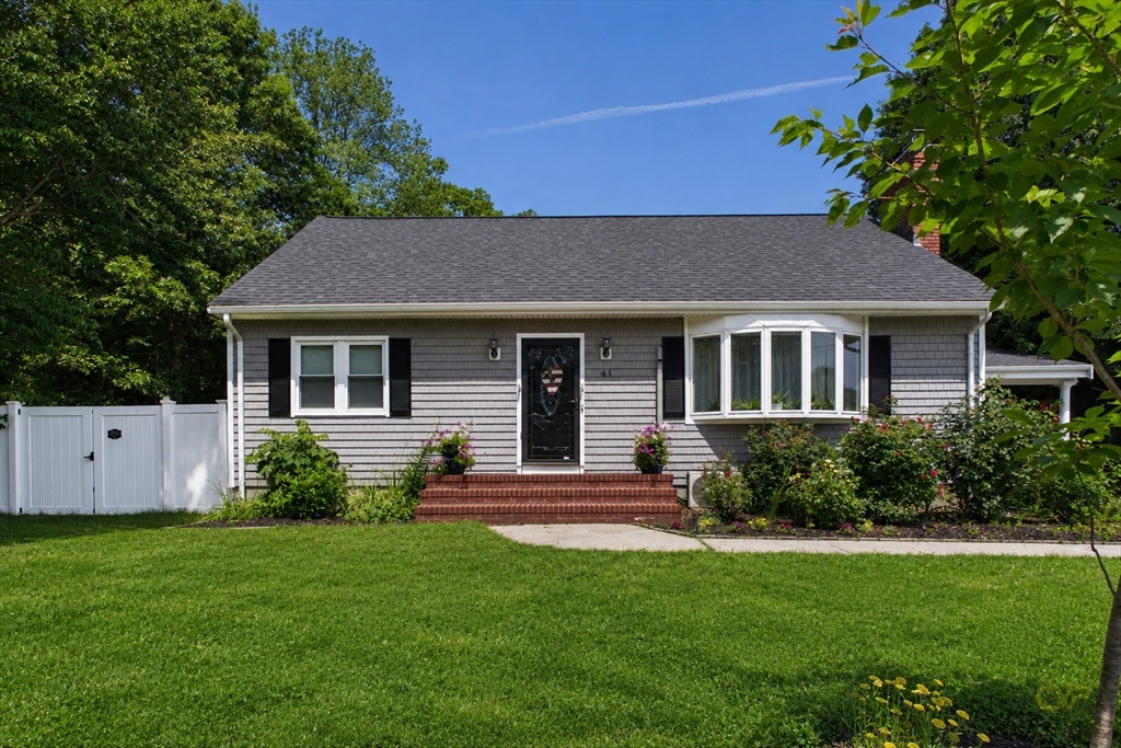 41 Normand St