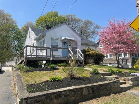 20 Roosevelt Rd Weymouth MA 02188