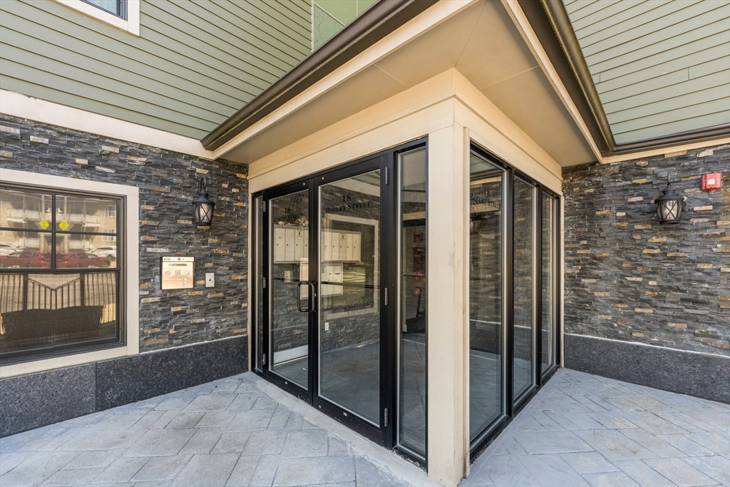 18 Robert Street 11