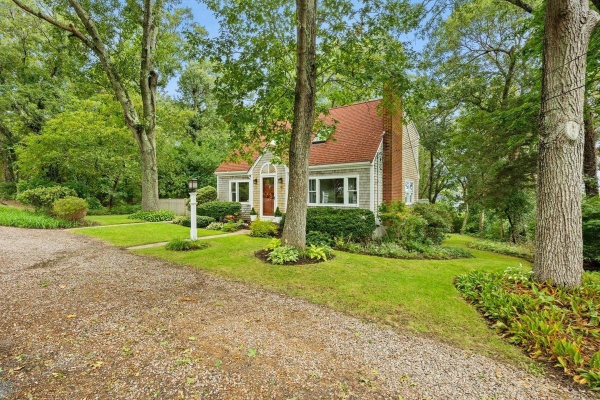 74 Arboretum Rd, Plymouth, MA Photo #3