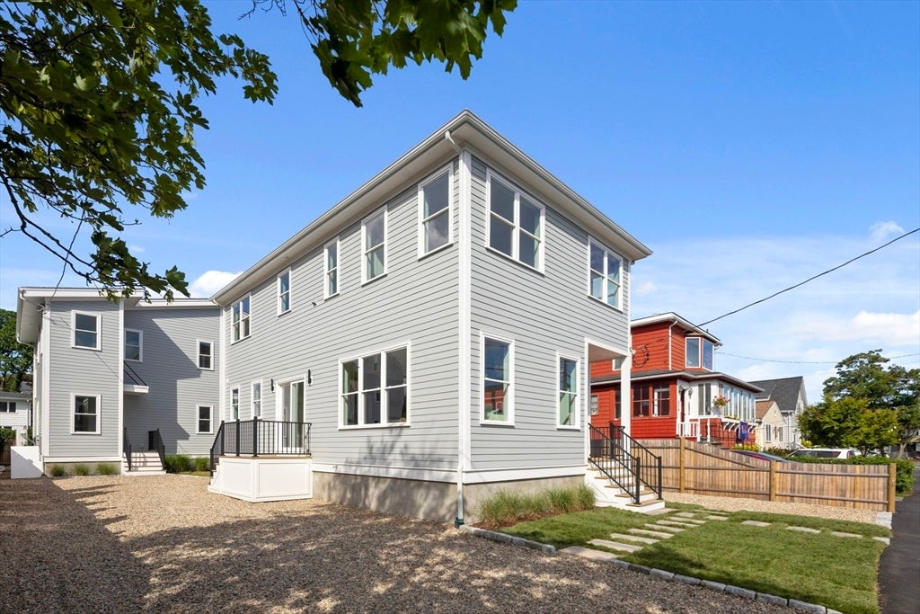 30 Emerald Road