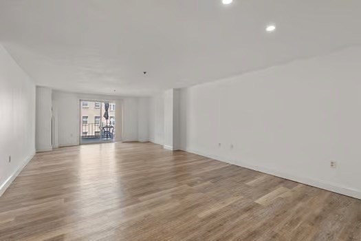 44 Elm 102
