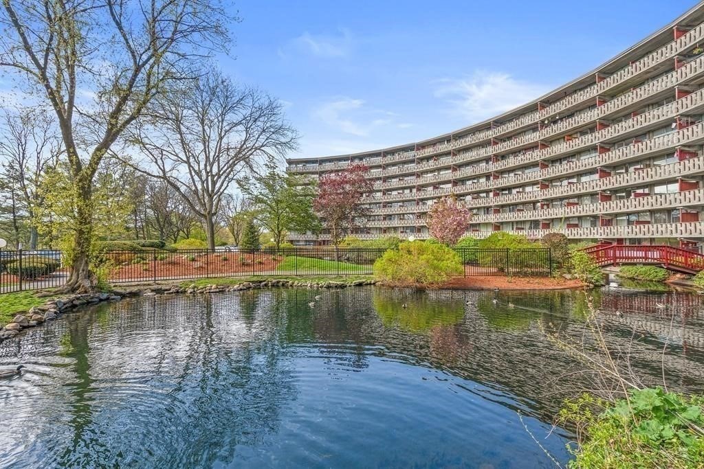200 Swanton St 318