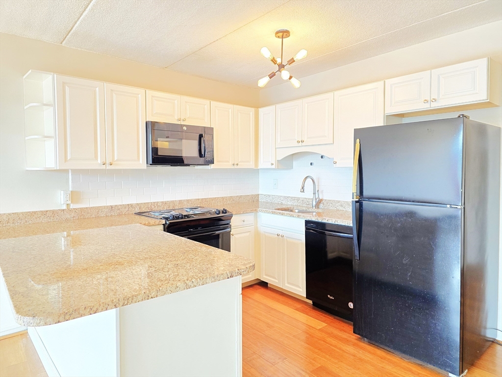 200 Swanton St 318