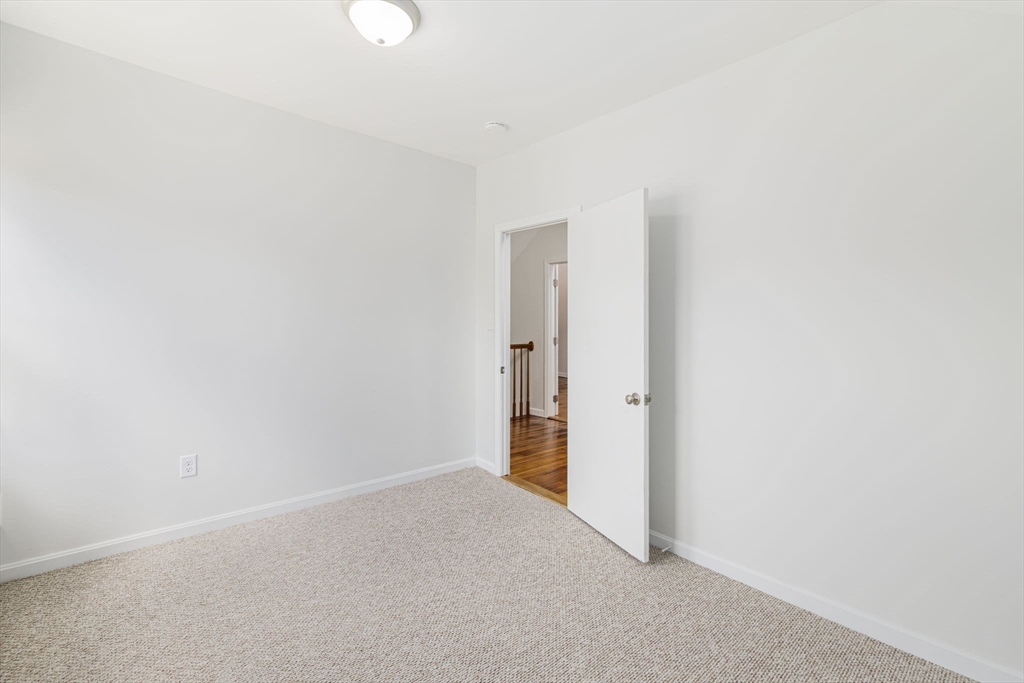 1268 President Ave, Fall River, MA, 1268 President Ave, Fall River, MA Photo #25