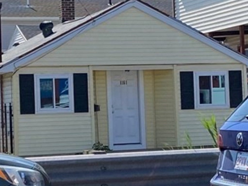 Photo of 1161 North Shore Road, Revere, MA