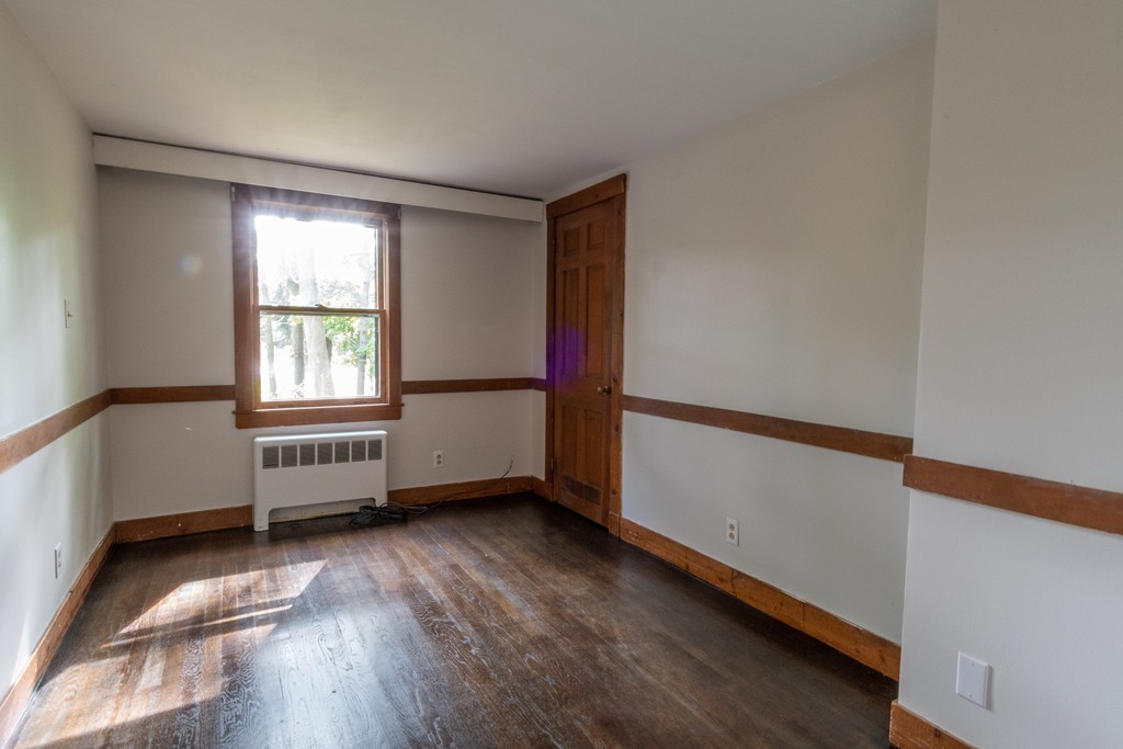 Wellesley, Massachusetts 02482, United States, 3 Bedrooms Bedrooms, ,1 BathroomBathrooms,Residential,Active,158675