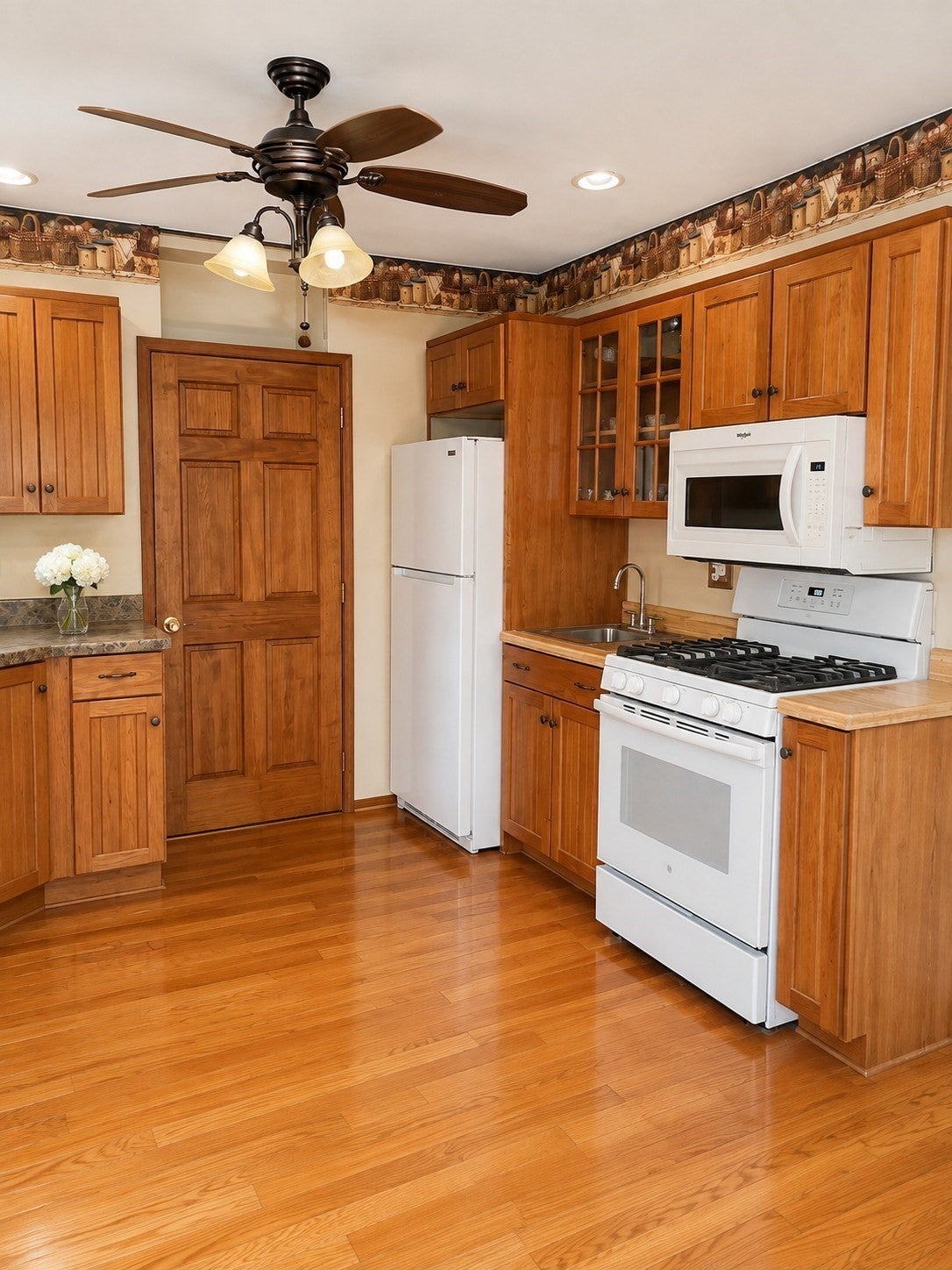 6 Torrey St, Attleboro, MA Photo #11