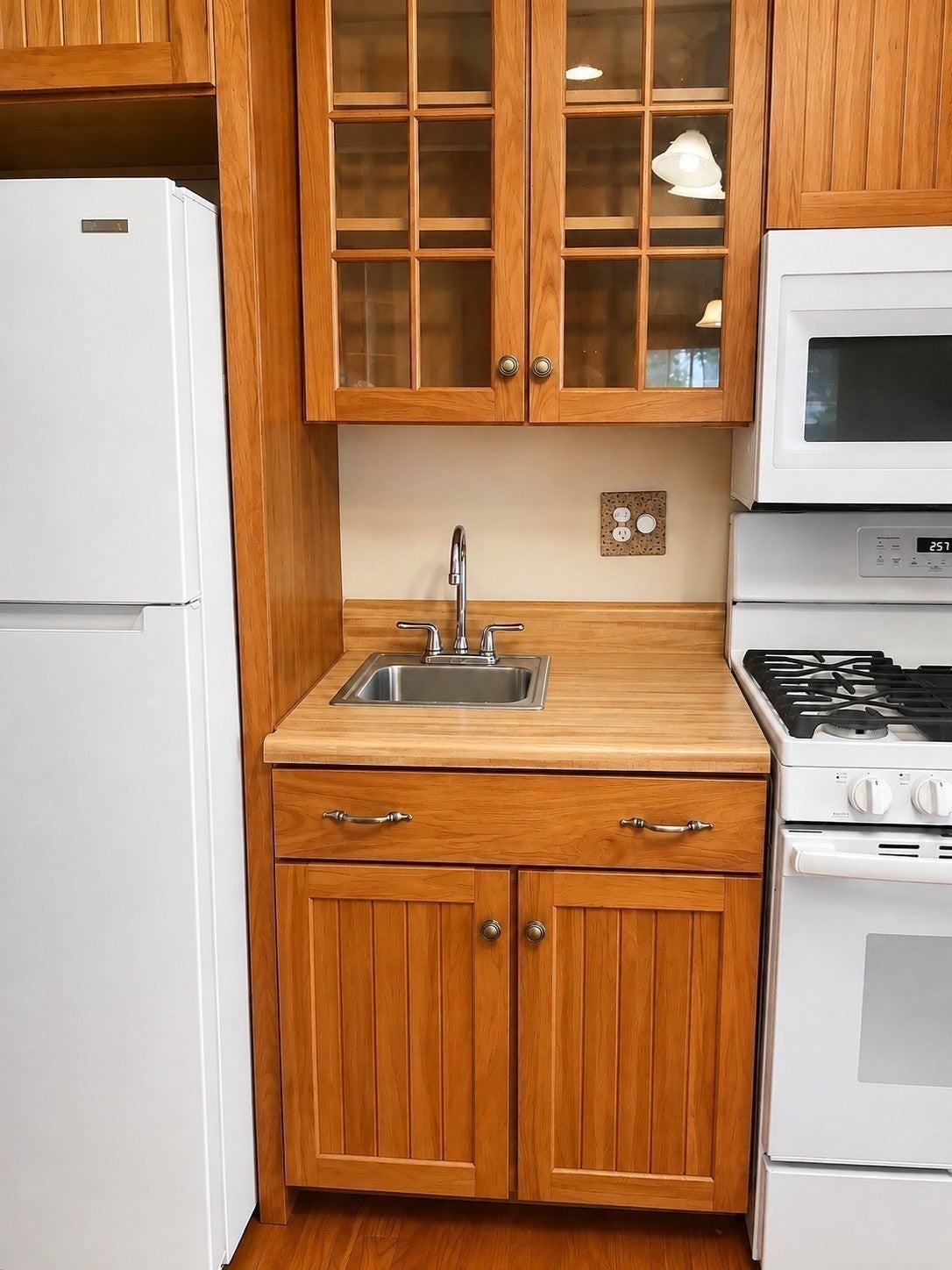 6 Torrey St, Attleboro, MA Photo #13
