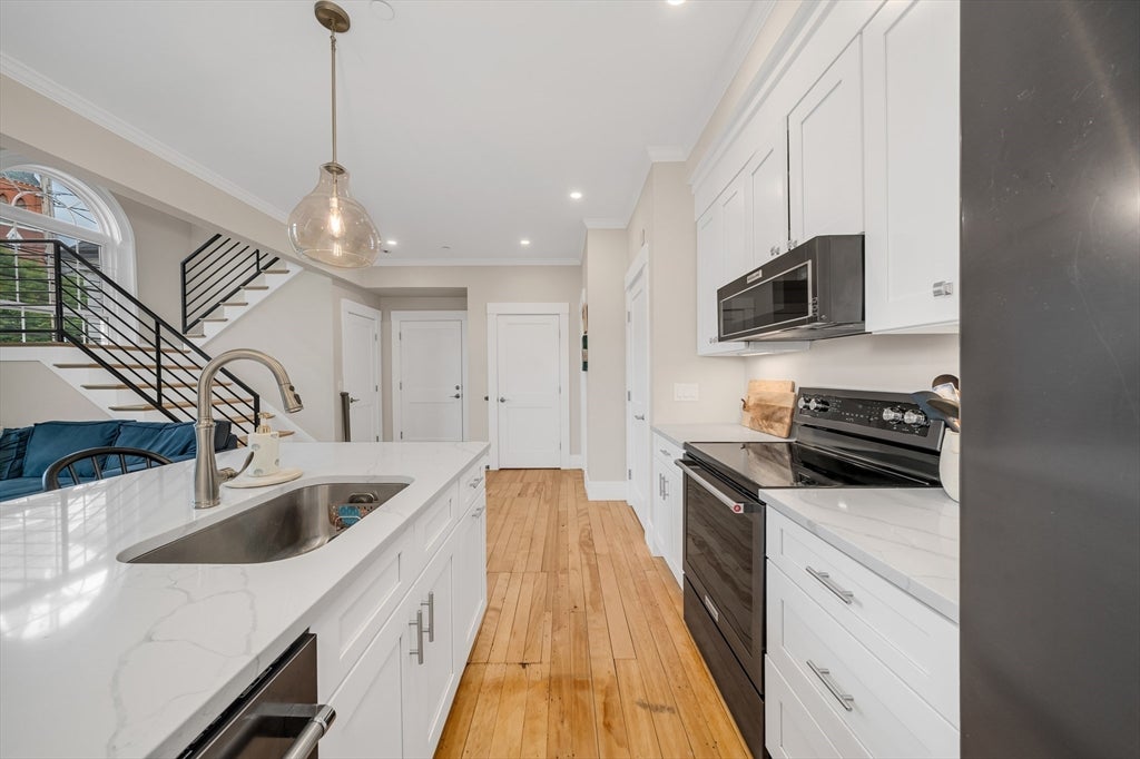 142 Main St #4, Amesbury, MA, 142 Main St #4, Amesbury, MA Photo #8