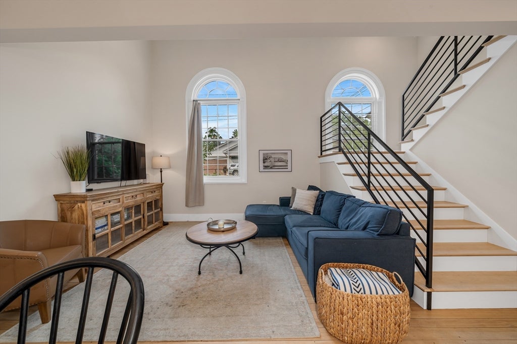 142 Main St 4