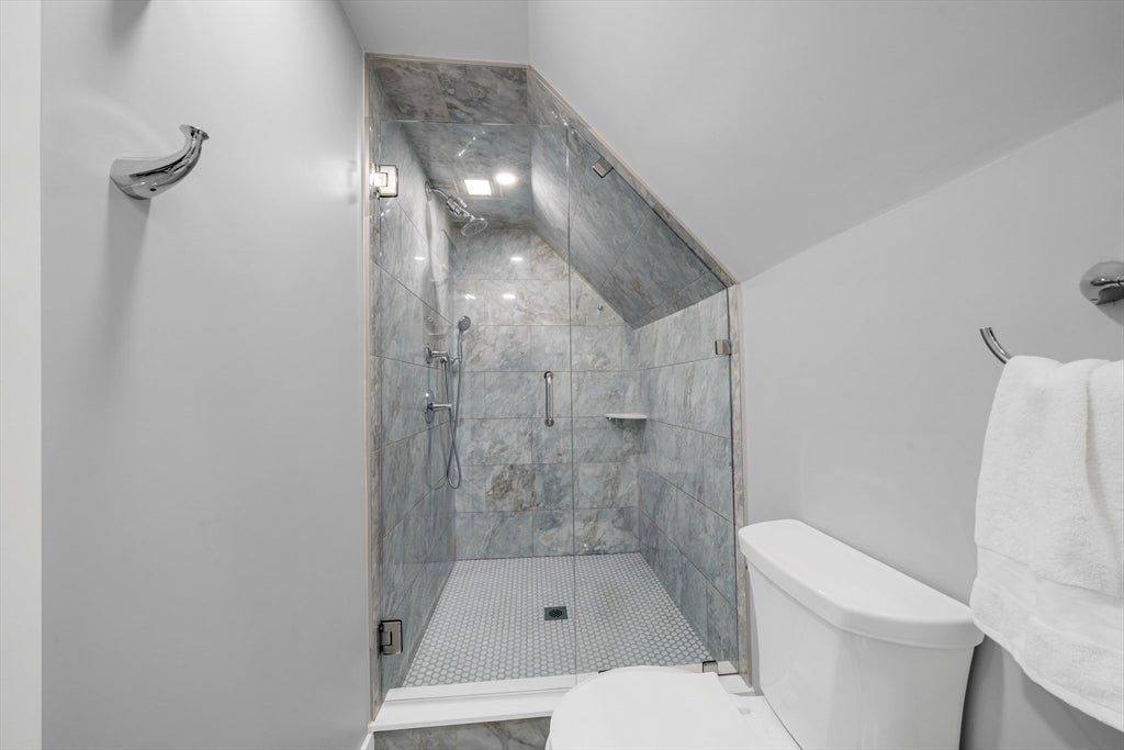 142 Main St #4, Amesbury, MA, 142 Main St #4, Amesbury, MA Photo #28