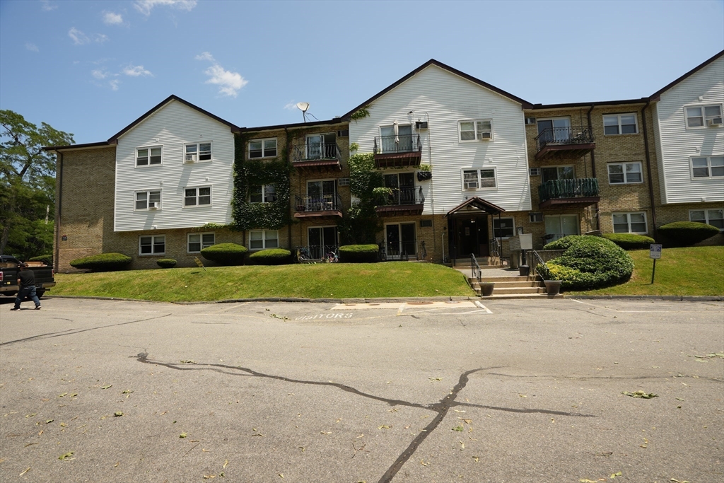 81 High St 27