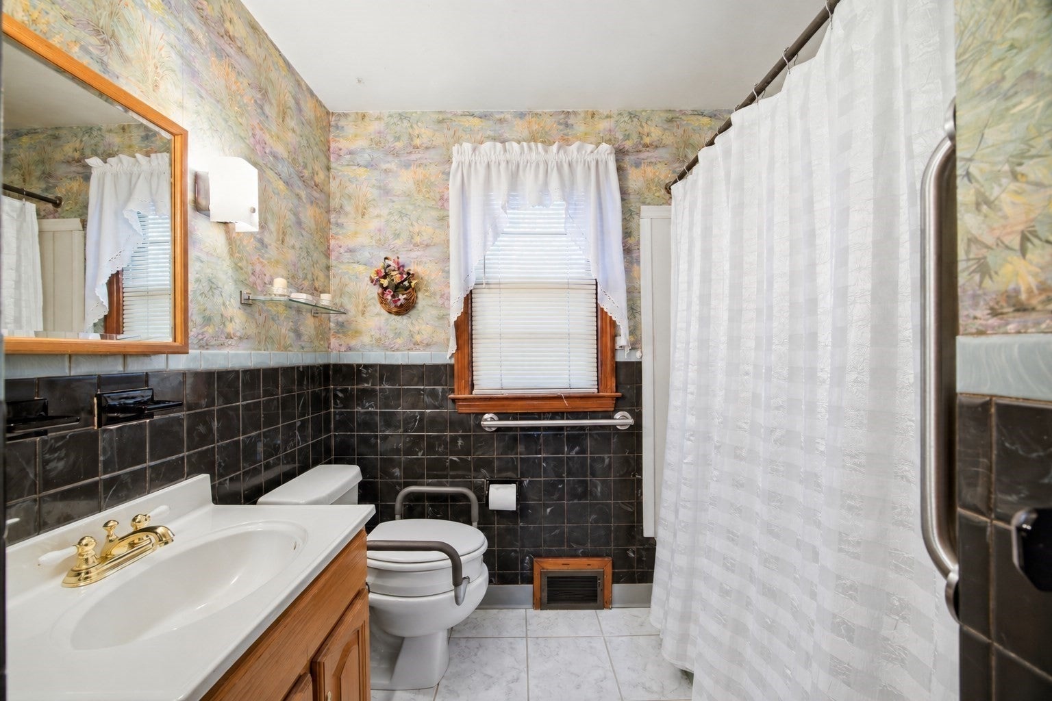 58 Pine Hill Rd, Springfield, MA, 58 Pine Hill Rd, Springfield, MA Photo #15