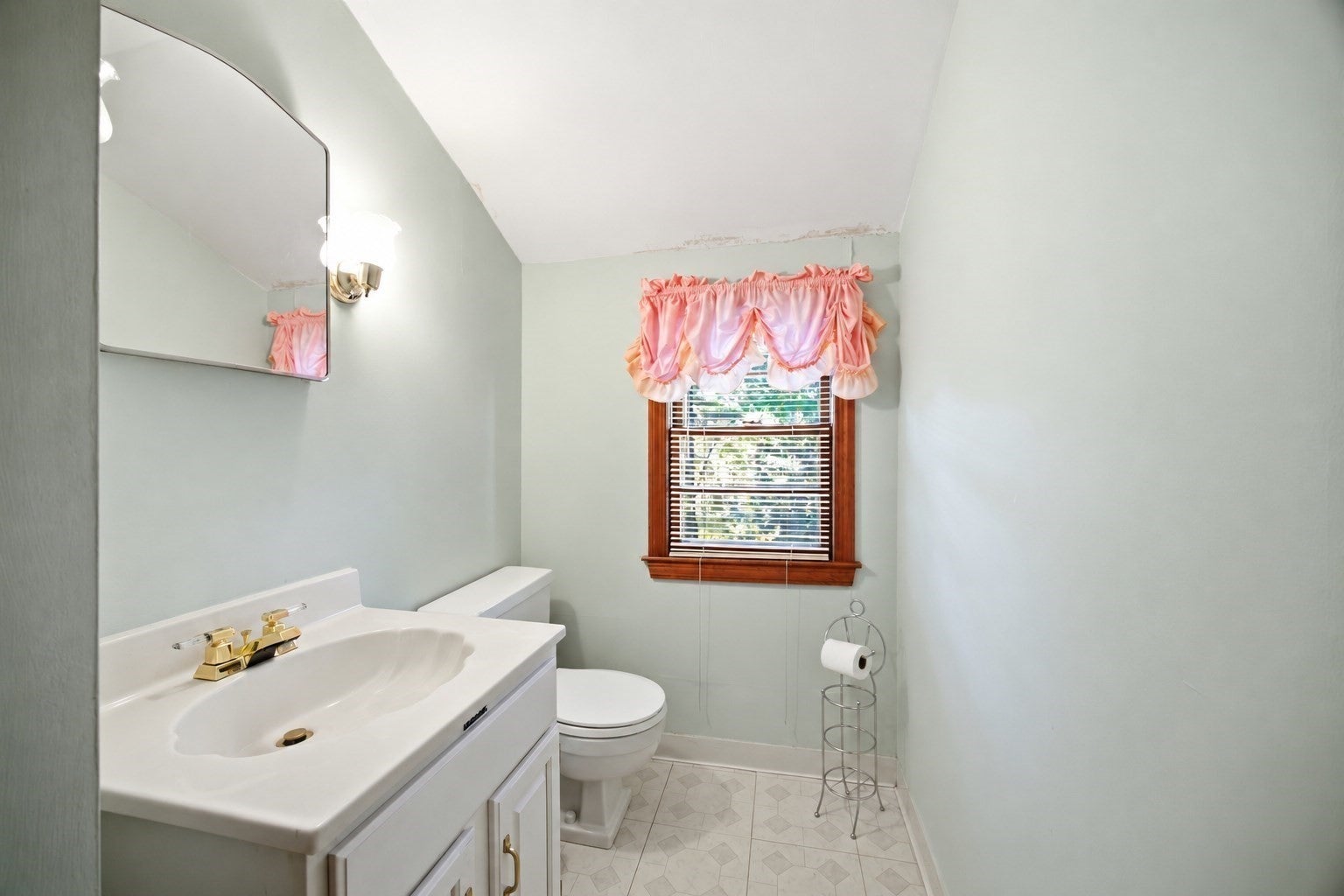 58 Pine Hill Rd, Springfield, MA, 58 Pine Hill Rd, Springfield, MA Photo #16