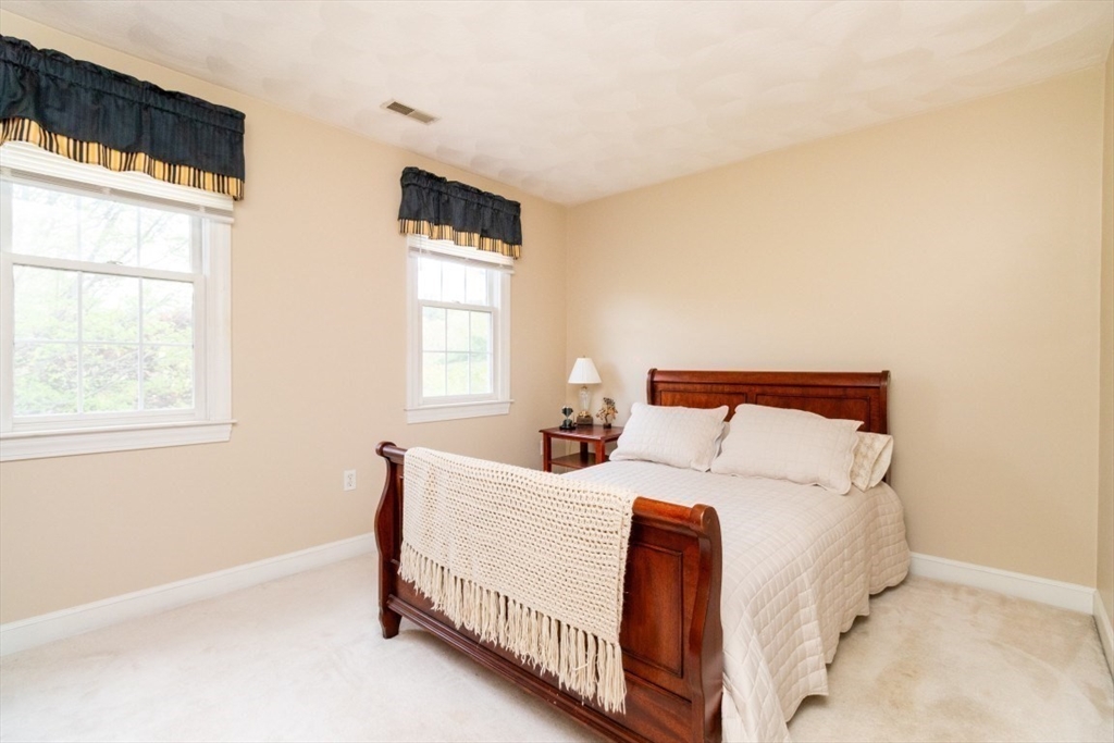 2 Macintyre Dr, North Reading, MA Photo #21