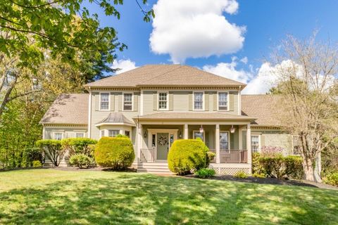 Photo of 2 Macintyre Dr, North Reading, MA 01864 (MLS # 73519701)