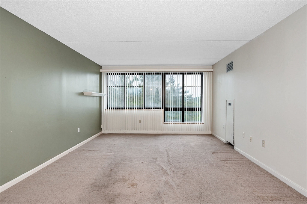 200 Ledgewood Drive 509