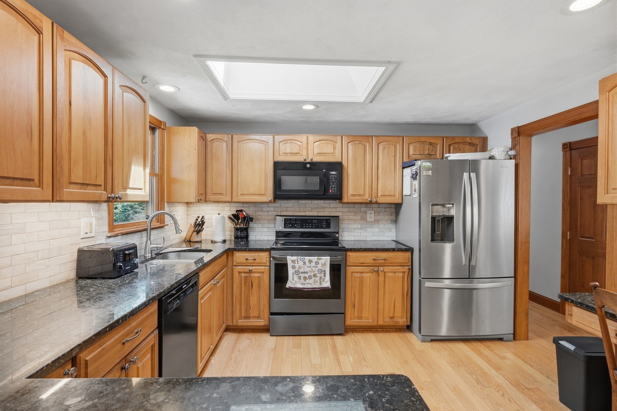 37 Bart Rd, Billerica, MA, 37 Bart Rd, Billerica, MA Photo #5