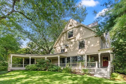 48 Hubbard Park Road Cambridge MA 02138