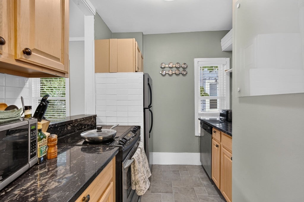 65 Howard St #2, Cambridge, MA Photo #10