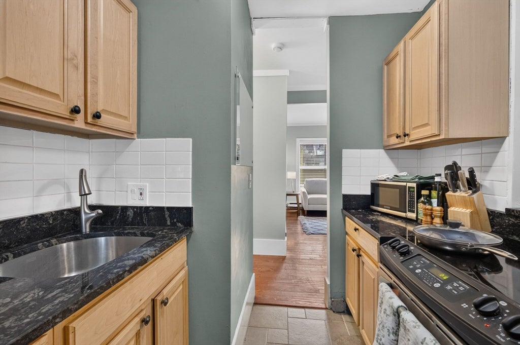 65 Howard St #2, Cambridge, MA Photo #11