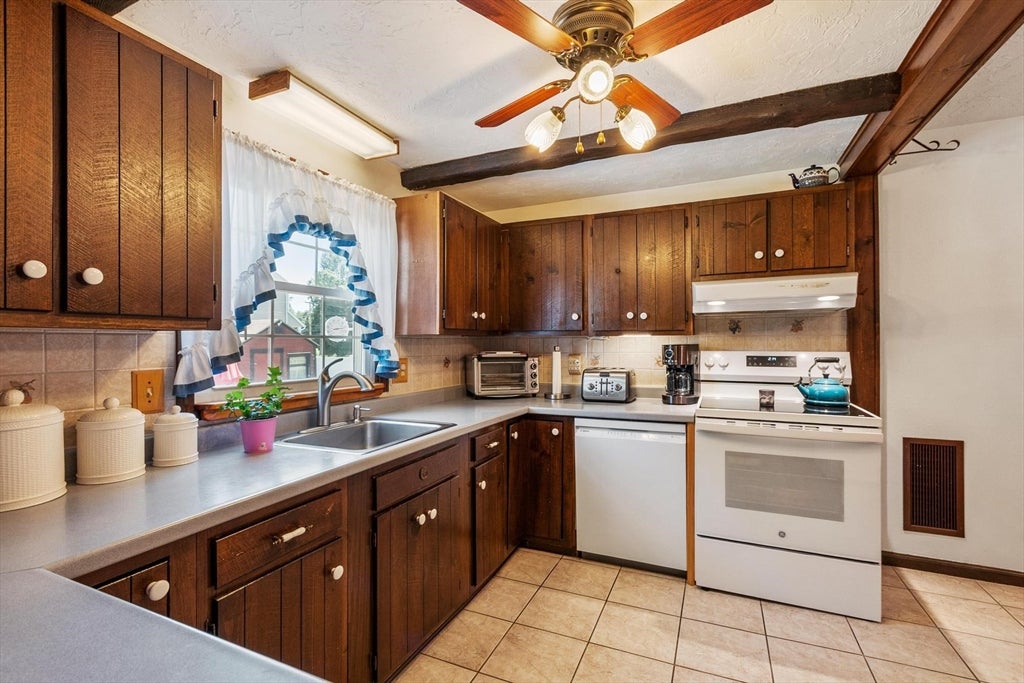 2 Highland Park Rd, Rutland, MA, 2 Highland Park Rd, Rutland, MA Photo #19
