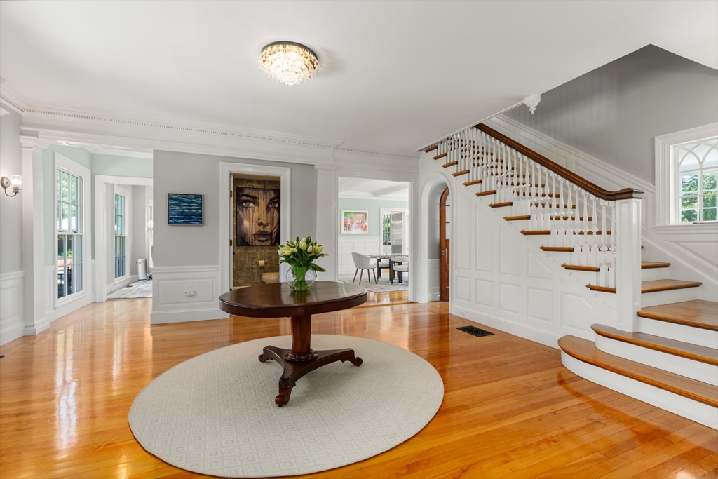 10 Burnham Rd
