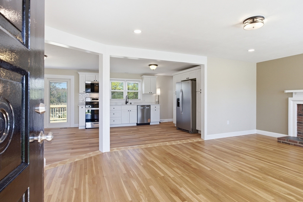 671 Nashua Rd