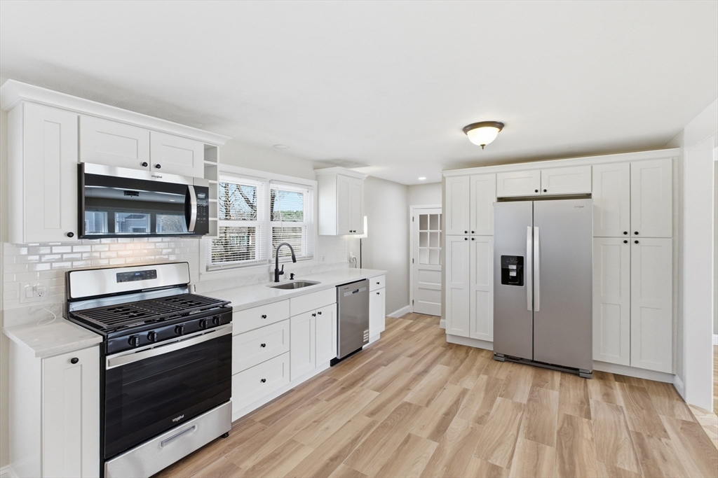 671 Nashua Rd