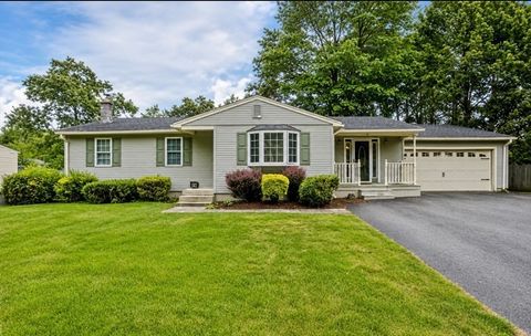 Photo of 91 Spikenard Cir, Springfield, MA 01129 (MLS # 73534045)