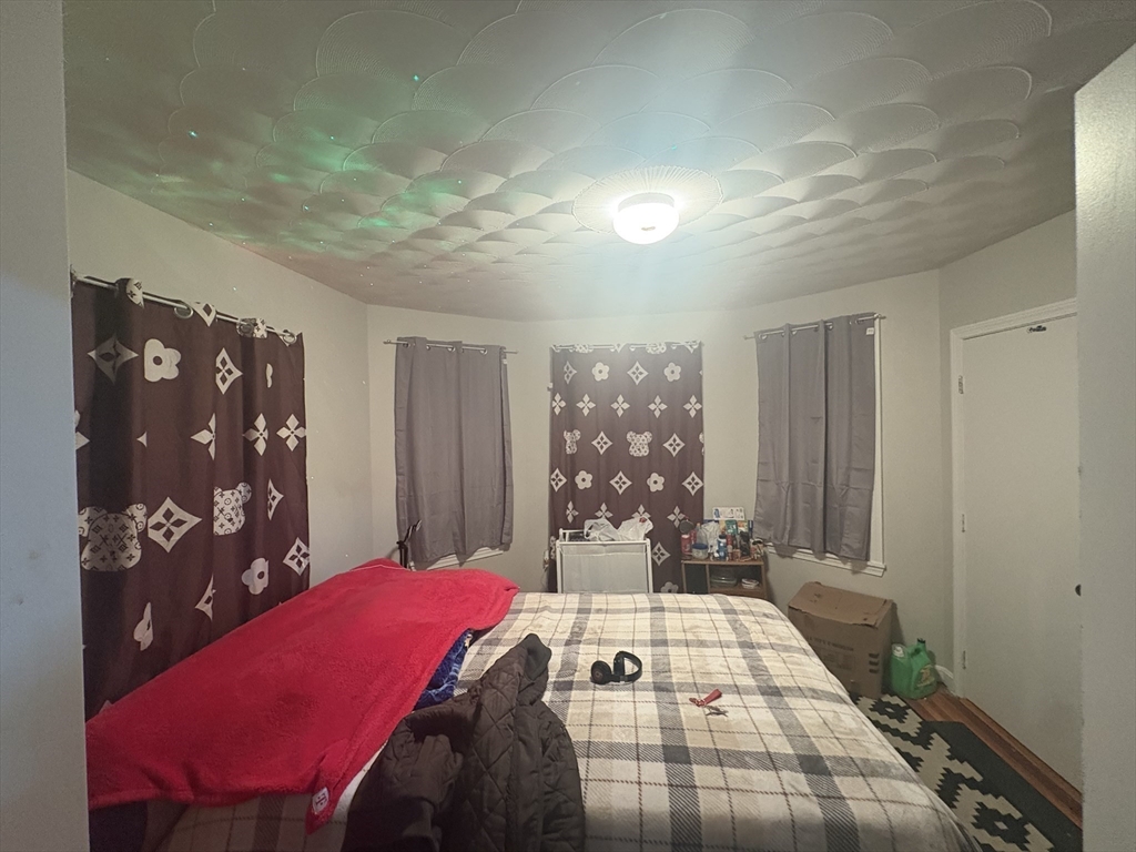70 Jencks St, Fall River, MA Photo #7