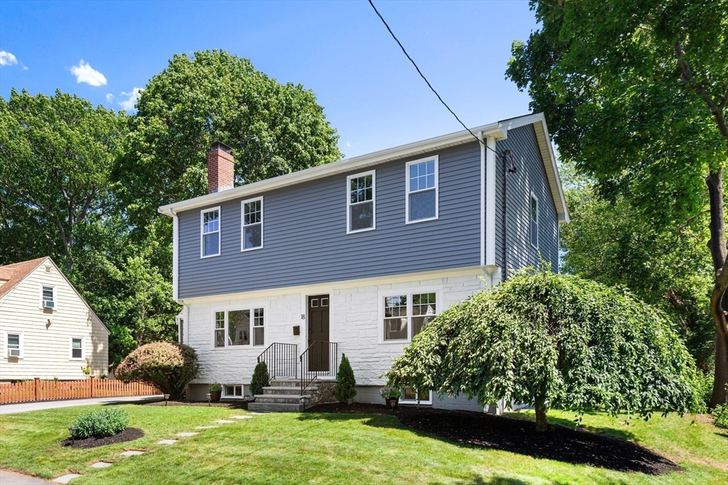18 Muriel Ave